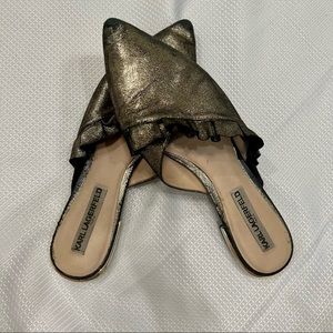Karl Lagerfeld metallic ruffle Farrah slides - size 9